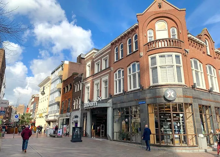 Sunny 45m2 Penthouse With Balcony And Terrace - R65c Eindhoven