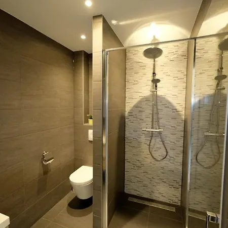 Sunny 45m2 Penthouse With Balcony And Terrace - R65c Апартаменты Эйндховен