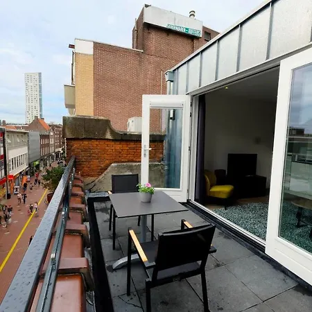 Sunny 45m2 Penthouse With Balcony And Terrace - R65c Apartament *