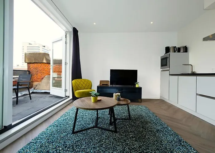 Apartmán Sunny 45m2 Penthouse With Balcony And Terrace - R65c