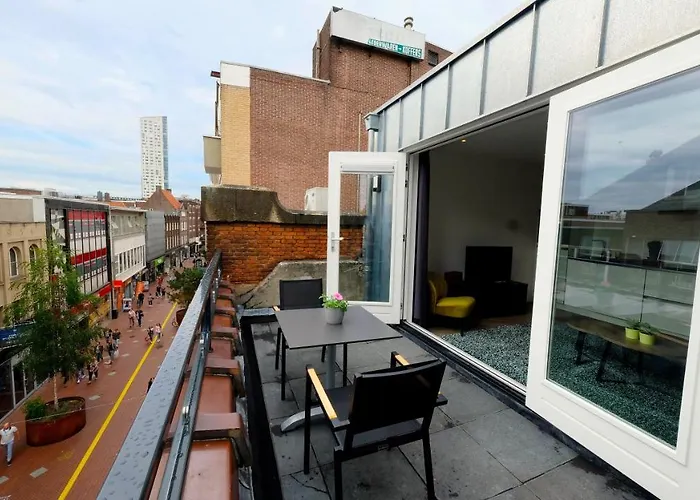 Sunny 45m2 Penthouse With Balcony And Terrace - R65c Apartment *