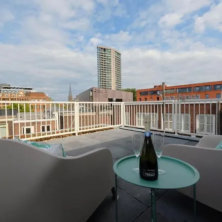 Sunny 45m2 Penthouse With Balcony And Terrace - R65c *